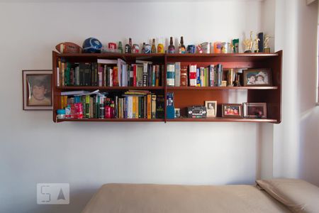 Apartamento para alugar com 82m², 2 quartos e 1 vaga Apartamento para alugar com 82m², 2 quartos e 1 vagaQuarto