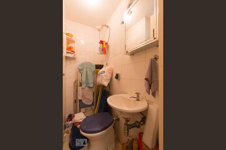 Apartamento para alugar com 82m², 2 quartos e 1 vaga Apartamento para alugar com 82m², 2 quartos e 1 vagaBanheiro de Serviço