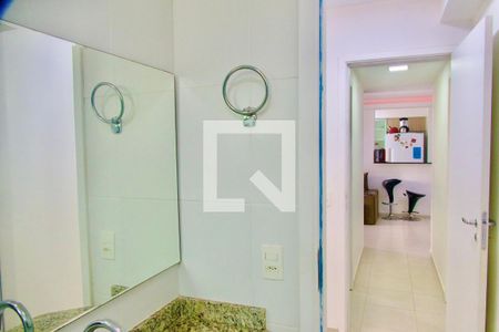 Apartamento à venda com 82m², 3 quartos e 1 vaga Apartamento à venda com 82m², 3 quartos e 1 vagaSuíte banheiro