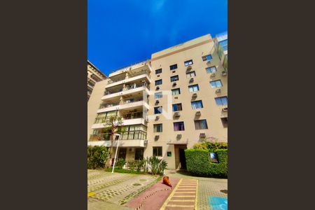 Apartamento à venda com 82m², 3 quartos e 1 vaga Apartamento à venda com 82m², 3 quartos e 1 vagaFachada interna