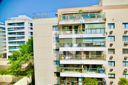 Apartamento à venda com 82m², 3 quartos e 1 vaga Apartamento à venda com 82m², 3 quartos e 1 vagaVaranda vista