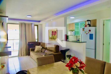 Apartamento à venda com 82m², 3 quartos e 1 vaga Apartamento à venda com 82m², 3 quartos e 1 vagaSala