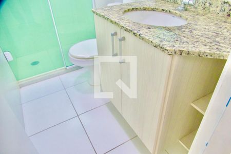 Apartamento à venda com 82m², 3 quartos e 1 vaga Apartamento à venda com 82m², 3 quartos e 1 vagaSuíte banheiro