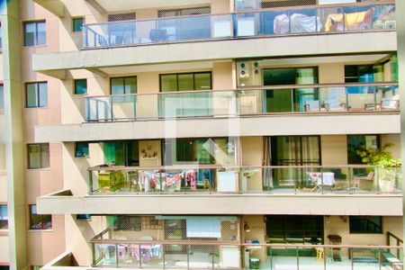 Apartamento à venda com 82m², 3 quartos e 1 vaga Apartamento à venda com 82m², 3 quartos e 1 vagaSuíte