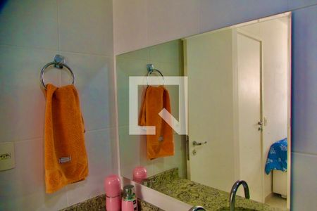 Apartamento à venda com 82m², 3 quartos e 1 vaga Apartamento à venda com 82m², 3 quartos e 1 vagaSuíte banheiro