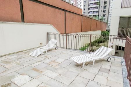 Apartamento para alugar com 42m², 1 quarto e 1 vagaPiscina