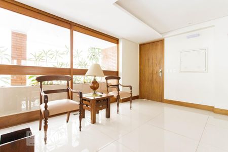 Hall de Entrada de apartamento para alugar com 2 quartos, 60m² em Auxiliadora, Porto Alegre