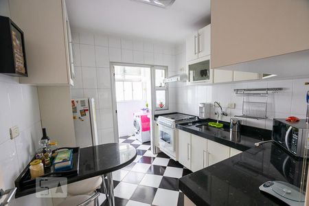 Cozinha de apartamento à venda com 2 quartos, 60m² em Vila Mascote, São Paulo