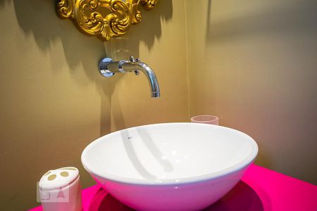 Apartamento à venda com 60m², 2 quartos e 1 vaga Apartamento à venda com 60m², 2 quartos e 1 vagaBanheiro