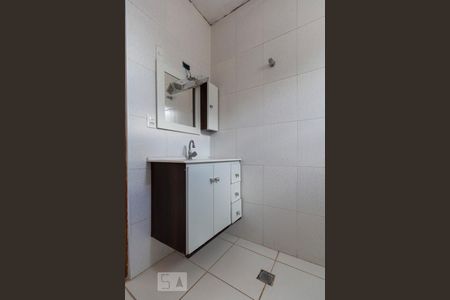 Banheiro social de casa à venda com 2 quartos, 130m² em Saúde, São Paulo