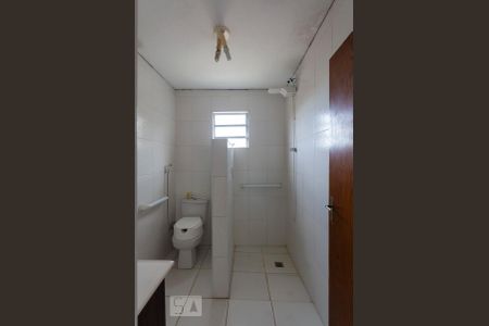 Casa à venda com 130m², 2 quartos e sem vagaBanheiro social