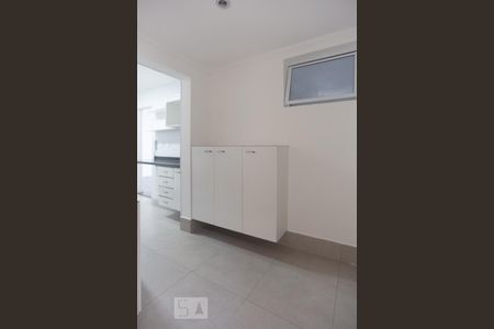 Lavanderia de apartamento para alugar com 3 quartos, 168m² em Vila São Jorge, Campinas