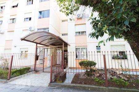 Fachada de apartamento para alugar com 2 quartos, 47m² em Cavalhada, Porto Alegre