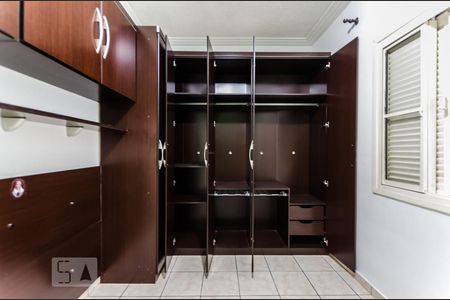 Detalhe do armário de casa para alugar com 3 quartos, 150m² em Jardim Roberto, Osasco