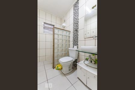 Banheiro de casa para alugar com 3 quartos, 150m² em Jardim Roberto, Osasco