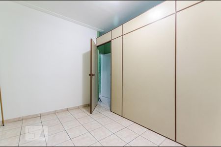 Quarto 2 de casa para alugar com 3 quartos, 150m² em Jardim Roberto, Osasco