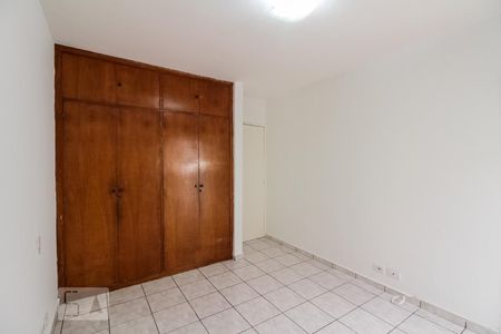 Suíte de casa de condomínio para alugar com 3 quartos, 540m² em Jardim Boa Vista (zona Oeste), São Paulo