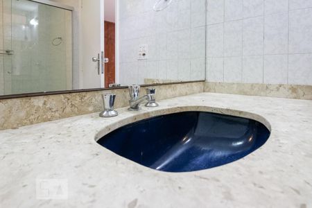 Casa de condomínio para alugar com 540m², 3 quartos e 2 vagasBanheiro Suíte