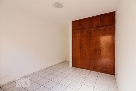 Casa de condomínio para alugar com 540m², 3 quartos e 2 vagasQuarto 1