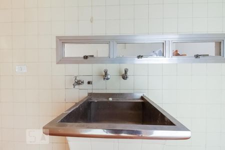 Casa de condomínio para alugar com 540m², 3 quartos e 2 vagasÁrea de Serviço