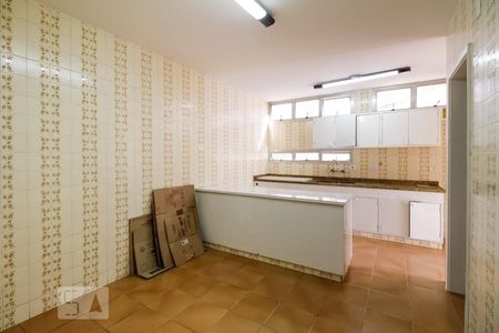 Casa de condomínio para alugar com 540m², 3 quartos e 2 vagasCozinha