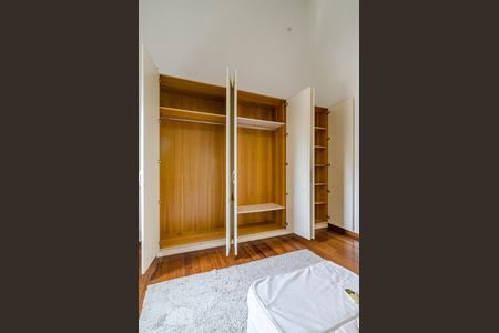 Apartamento para alugar com 260m², 2 quartos e 3 vagas Apartamento para alugar com 260m², 2 quartos e 3 vagasSuíte 2