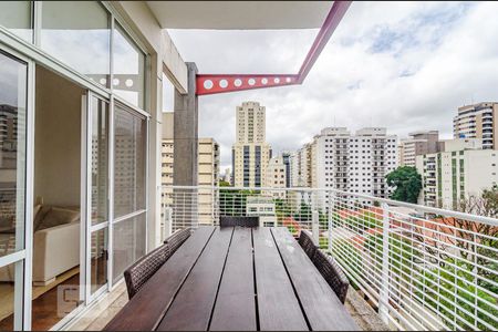 Apartamento para alugar com 260m², 2 quartos e 3 vagas Apartamento para alugar com 260m², 2 quartos e 3 vagasVaranda