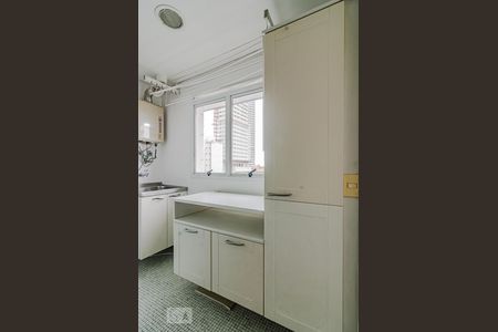 Apartamento para alugar com 260m², 2 quartos e 3 vagas Apartamento para alugar com 260m², 2 quartos e 3 vagasÁrea de serviço