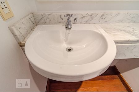 Apartamento para alugar com 260m², 2 quartos e 3 vagas Apartamento para alugar com 260m², 2 quartos e 3 vagasLavabo