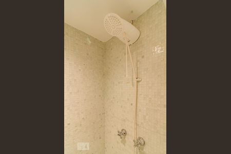 Apartamento para alugar com 260m², 2 quartos e 3 vagas Apartamento para alugar com 260m², 2 quartos e 3 vagasBanheiro da suíte 2