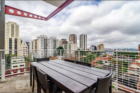 Apartamento para alugar com 260m², 2 quartos e 3 vagas Apartamento para alugar com 260m², 2 quartos e 3 vagasVaranda