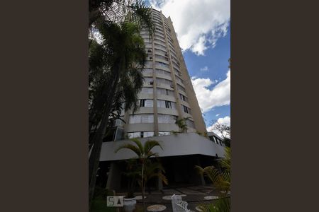 Apartamento para alugar com 700m², 4 quartos e 3 vagasFachada