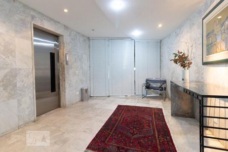 Apartamento para alugar com 700m², 4 quartos e 3 vagasHall