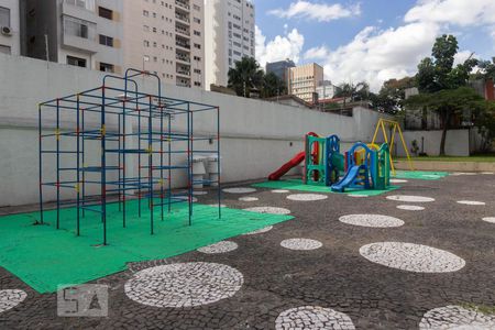 Apartamento para alugar com 700m², 4 quartos e 3 vagasPlayground