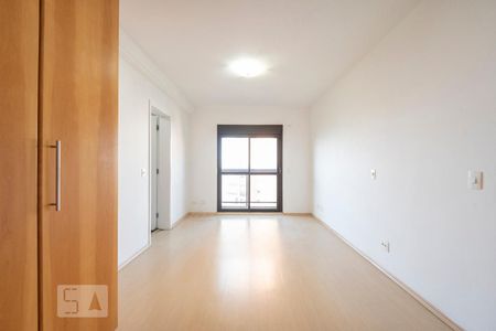 Apartamento à venda com 200m², 4 quartos e 4 vagas Apartamento à venda com 200m², 4 quartos e 4 vagasSuíte 4