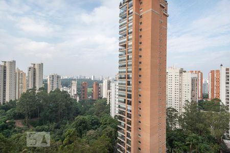 Apartamento à venda com 200m², 4 quartos e 4 vagas Apartamento à venda com 200m², 4 quartos e 4 vagasVista da Suíte 3