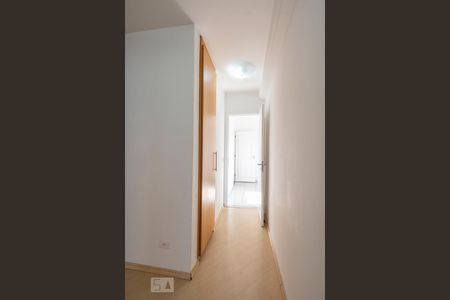 Apartamento à venda com 200m², 4 quartos e 4 vagas Apartamento à venda com 200m², 4 quartos e 4 vagasCorredor