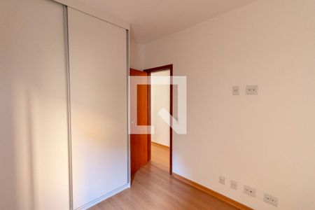 Quarto 2 de apartamento para alugar com 3 quartos, 120m² em Santo Antonio, Belo Horizonte