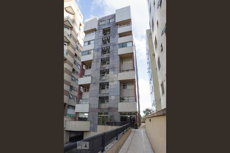 Apartamento para alugar com 101m², 2 quartos e 2 vagasfachada