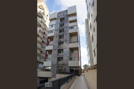 Apartamento para alugar com 101m², 2 quartos e 2 vagasfachada