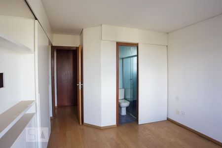 Apartamento para alugar com 101m², 2 quartos e 2 vagasSuíte 
