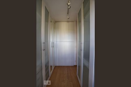 Apartamento para alugar com 101m², 2 quartos e 2 vagascloset