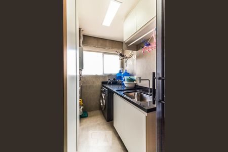 Apartamento à venda com 83m², 2 quartos e 2 vagasÁrea de serviço