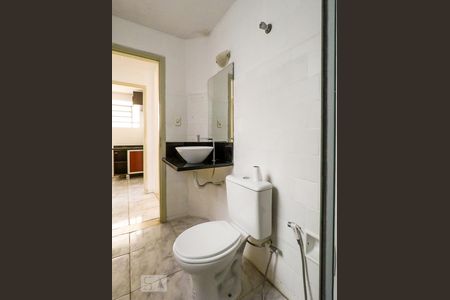 Apartamento para alugar com 76m², 2 quartos e sem vagaBanheiro