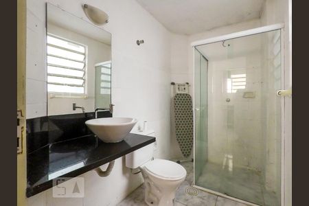 Apartamento para alugar com 76m², 2 quartos e sem vagaBanheiro
