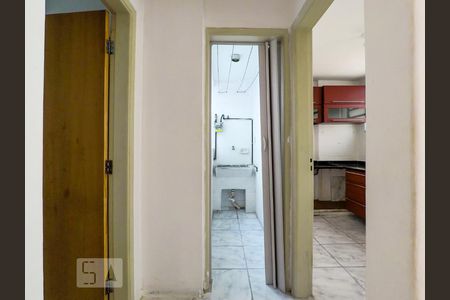 Apartamento para alugar com 76m², 2 quartos e sem vagaCorredor