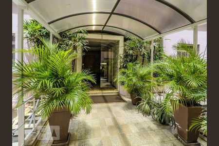 Entrada de apartamento para alugar com 2 quartos, 76m² em Aclimação, São Paulo