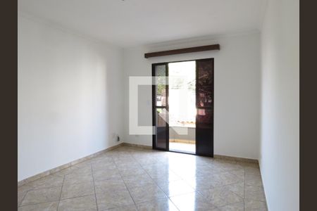 Sala de casa à venda com 3 quartos, 138m² em Vila Santa Delfina, São Paulo