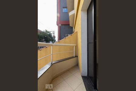 Varanda de casa para alugar com 3 quartos, 138m² em Vila Santa Delfina, São Paulo