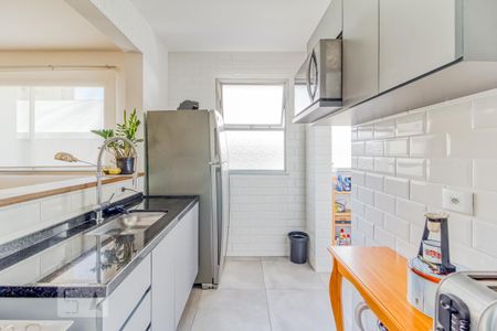 Cozinha de apartamento para alugar com 2 quartos, 61m² em Vila Olímpia, São Paulo